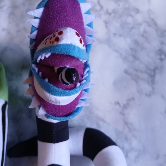 NWT Bundle Beetlejuice Squishmallow & Sandworm stuffie - Picture 5 of 7